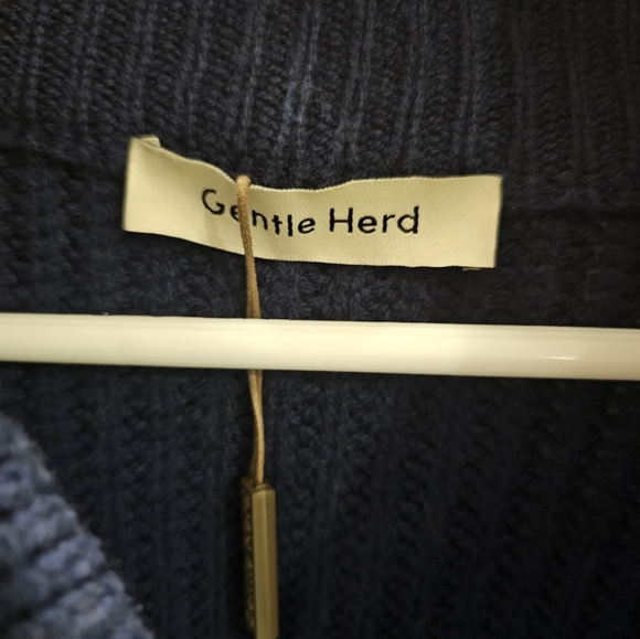 Gentle Herd Womans Medium Blue Long Cardigan with Pockets - Picture 2 of 9